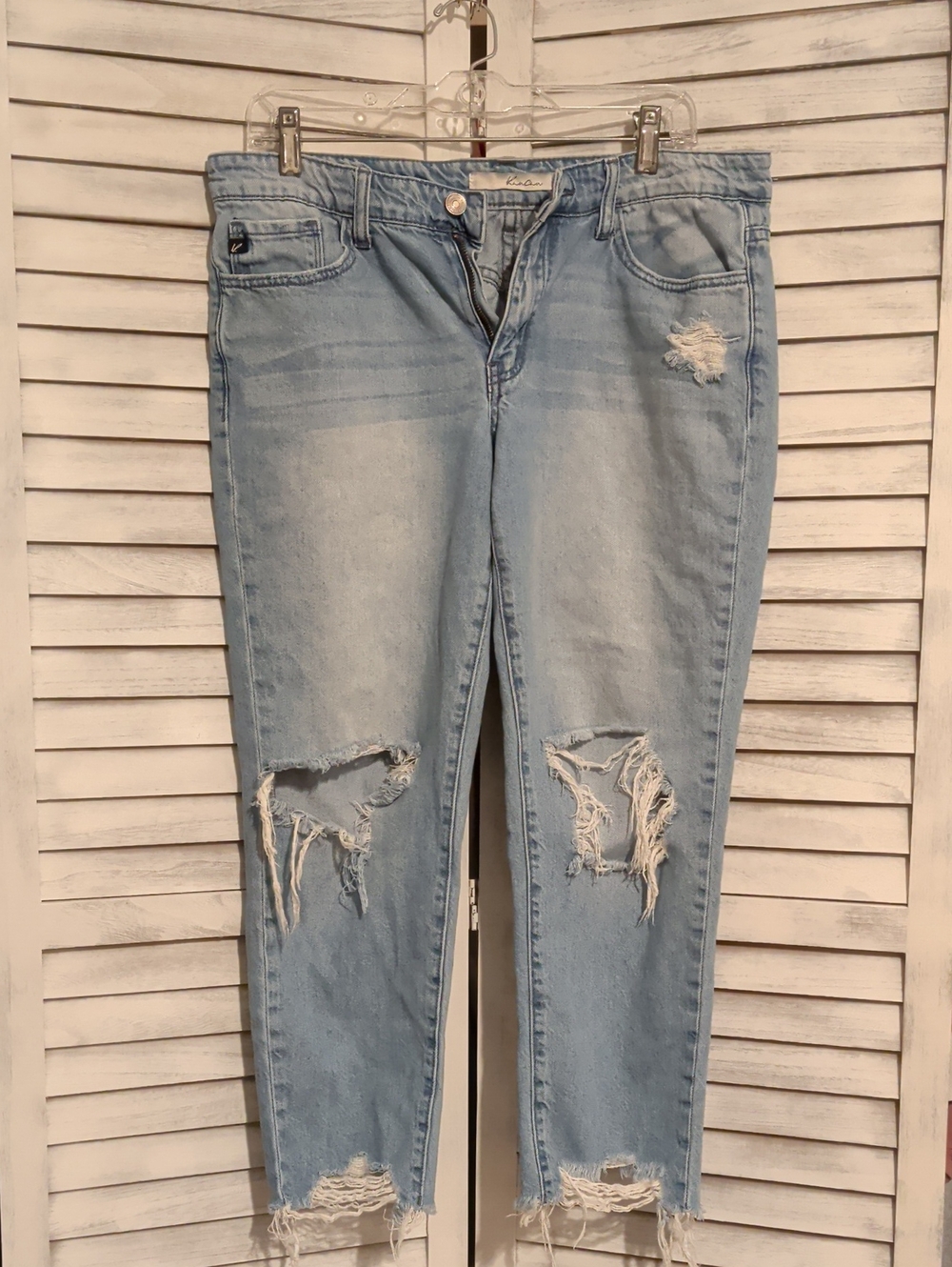 KanCan Light Blue Distressed Ankle Jeans